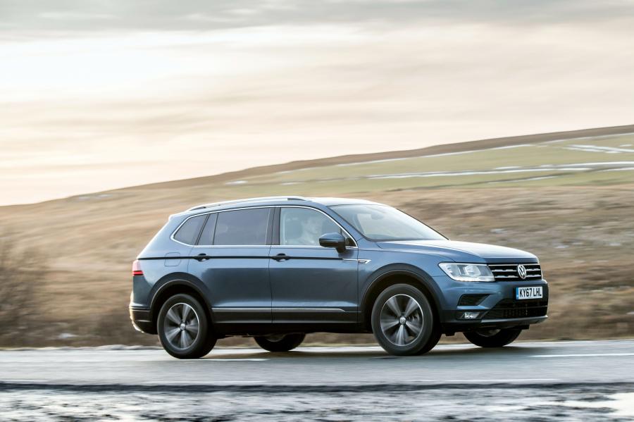  Volkswagen Tiguan Allspace 2018 года  (UK) (фото 37 из 40)